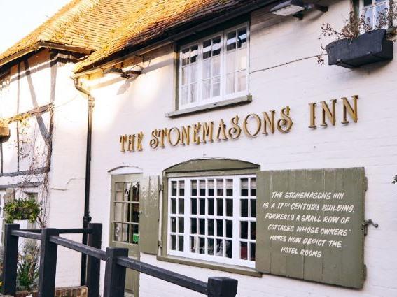 The Stonemasons Inn Петуърт Екстериор снимка